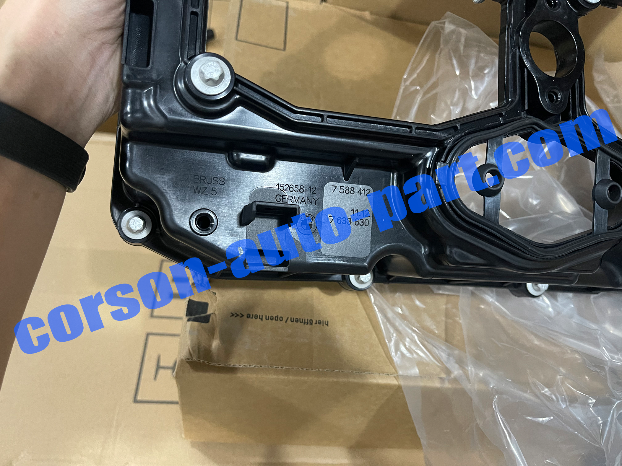 BMW 11127588412 Cylinder Head Cover