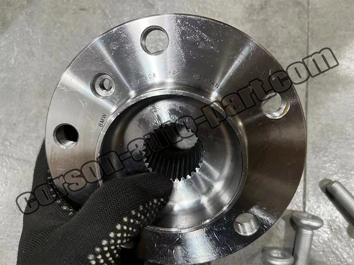 BMW 31226867808 Wheel Hub With Bearing, Front  31206773207