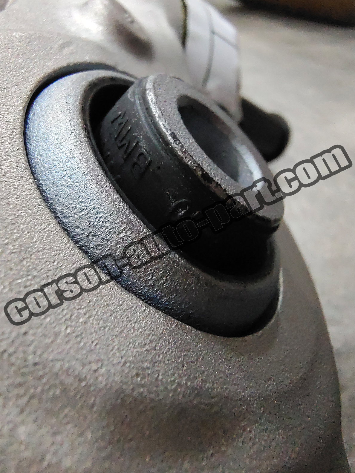 BMW 31106861169 Bottom Rubber Mount Wishbone, Left